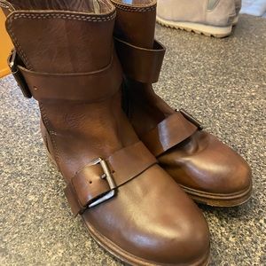 Vintage foundry Co. Boots